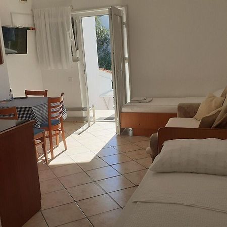 Apartments Dobri - 500M From Beach Nin Buitenkant foto