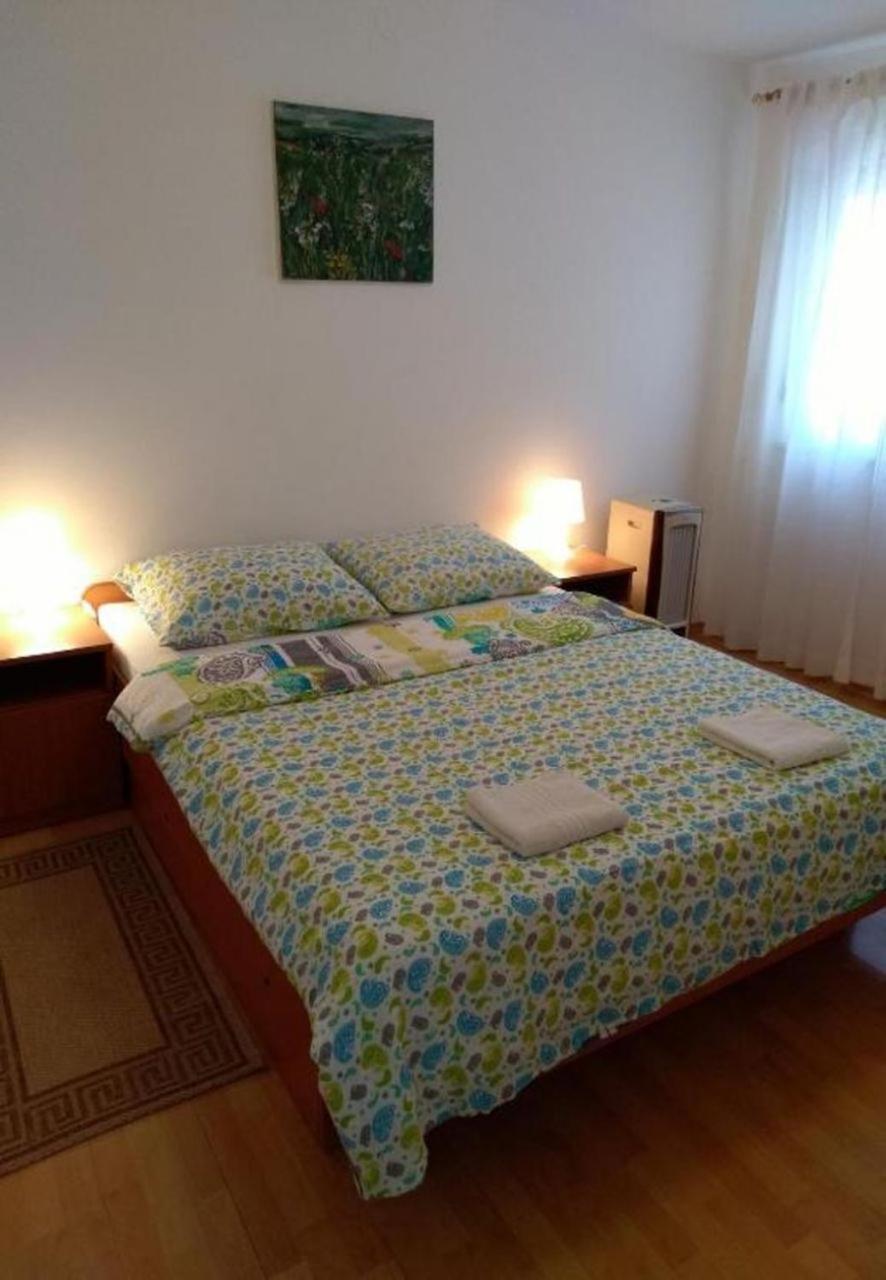 Apartments Dobri - 500M From Beach Nin Buitenkant foto