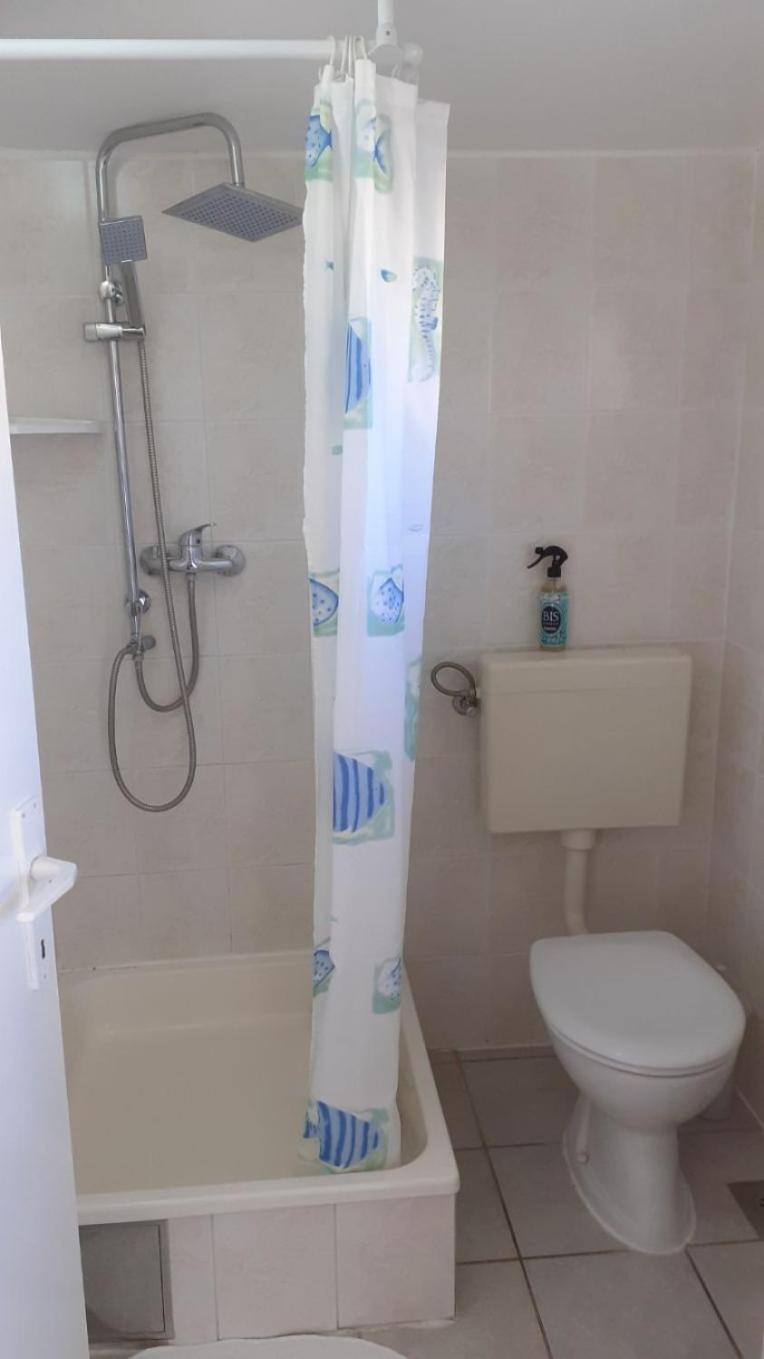 Apartments Dobri - 500M From Beach Nin Buitenkant foto