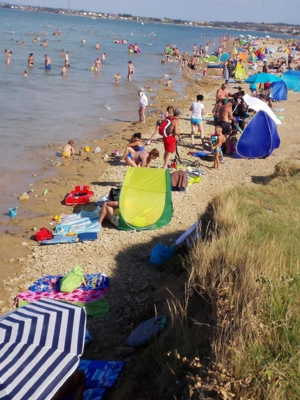 Apartments Dobri - 500M From Beach Nin Buitenkant foto