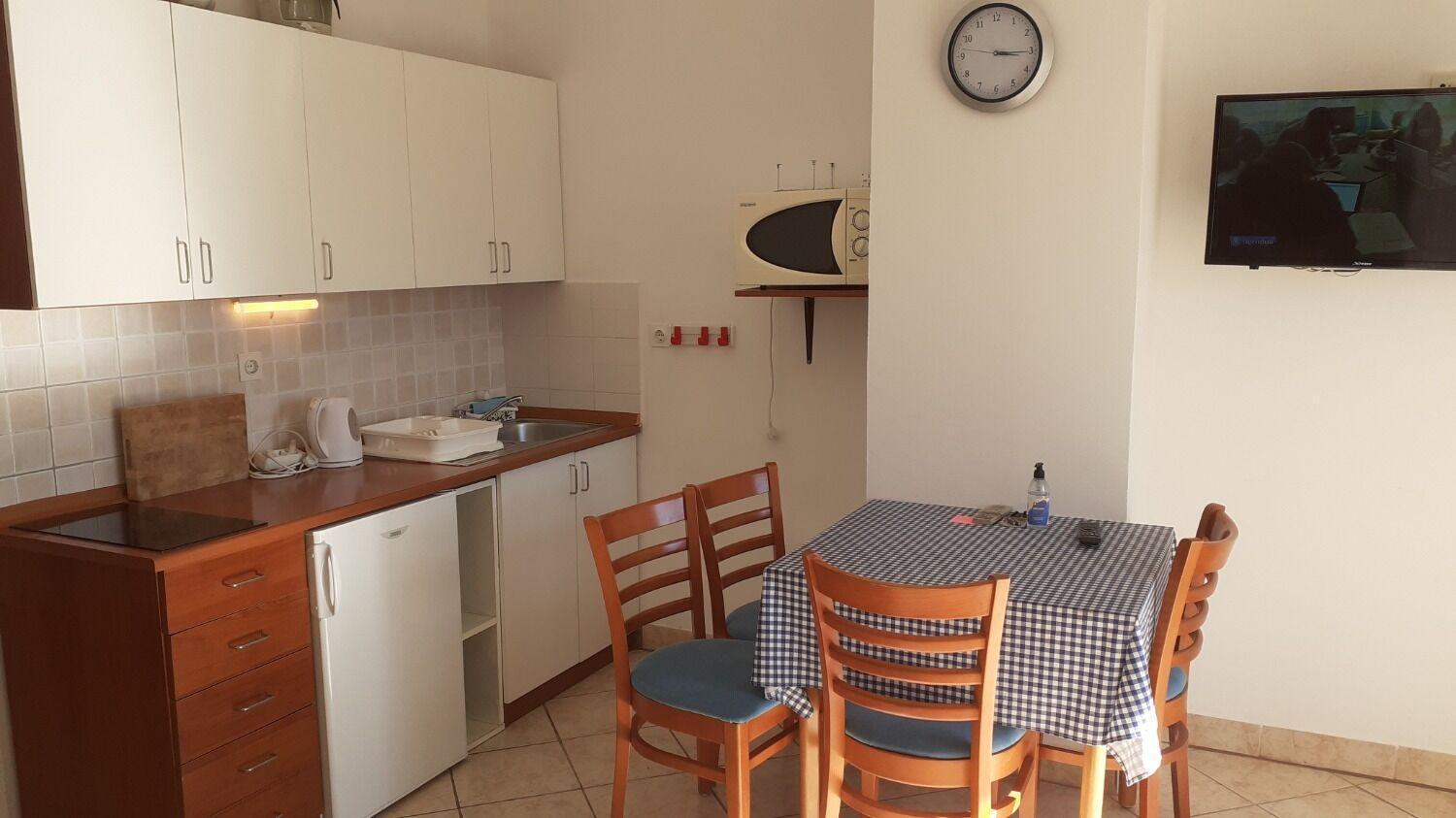 Apartments Dobri - 500M From Beach Nin Buitenkant foto